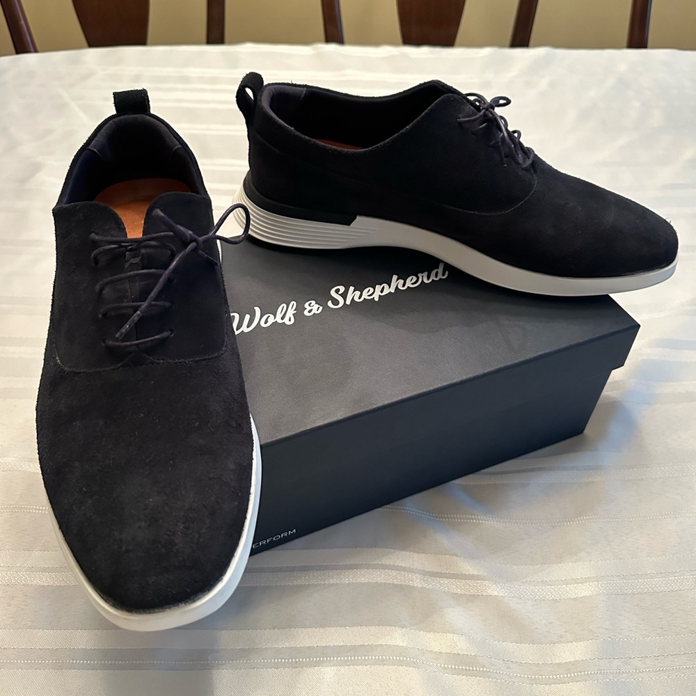 Wolf & Shepherd Crossover Longwing Blucher in Navy, size: 12